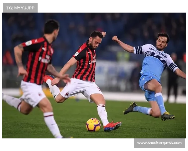 萨索洛在格罗索带领下力克卡利亚里 跃升至意甲第十位 萨索洛在格罗索带领下力克卡利亚里 跃升至意甲第十位