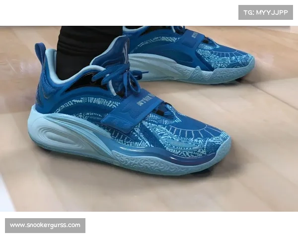 安踏携手欧文赞助美国14个青少年篮球项目